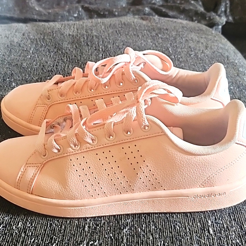 Adidas Cloudfoam Womens 7.5